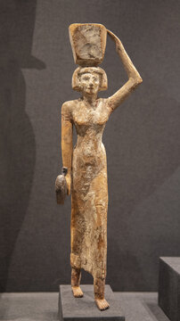 古埃及供奉者雕像