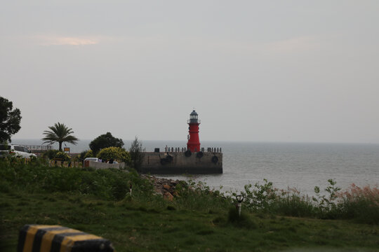海边灯塔