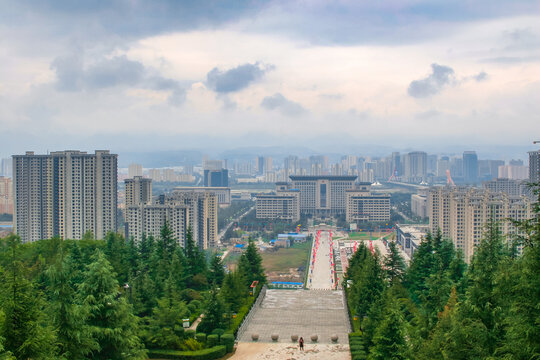 建设中的宝鸡蟠龙广场