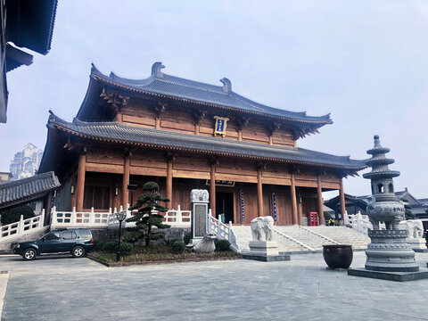 古寺屋檐