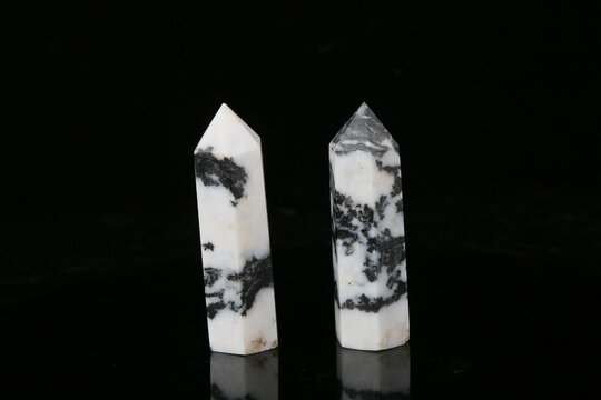 矿标水晶杂石