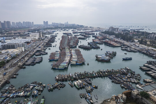 北海侨港电建渔港渔船停泊航拍