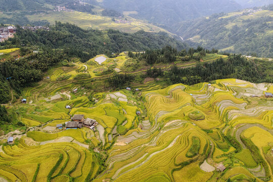 黔东南旅游加榜梯田