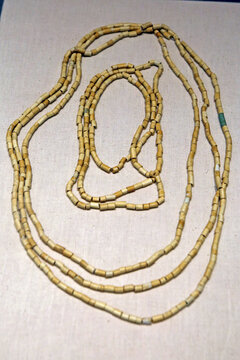 古代骨珠串饰