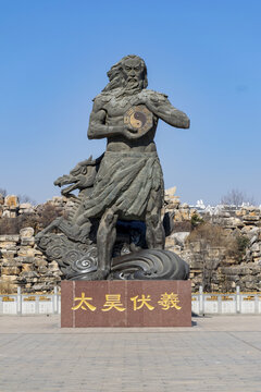 太昊伏羲塑像