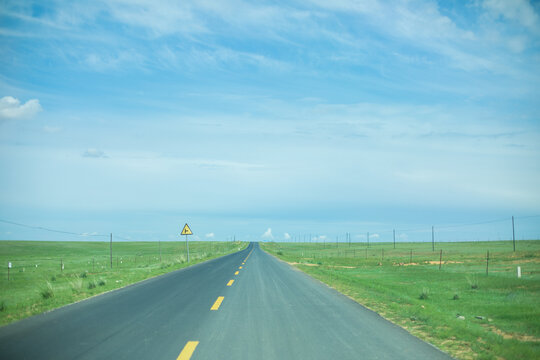 内蒙古大草原公路