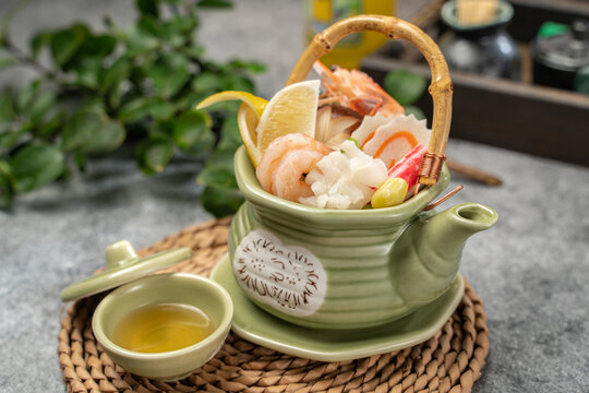 海鲜茶壶汤