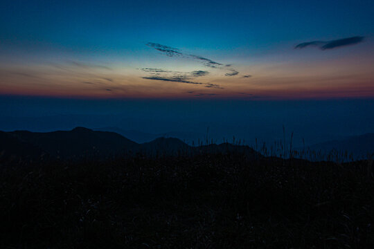 高山夕阳