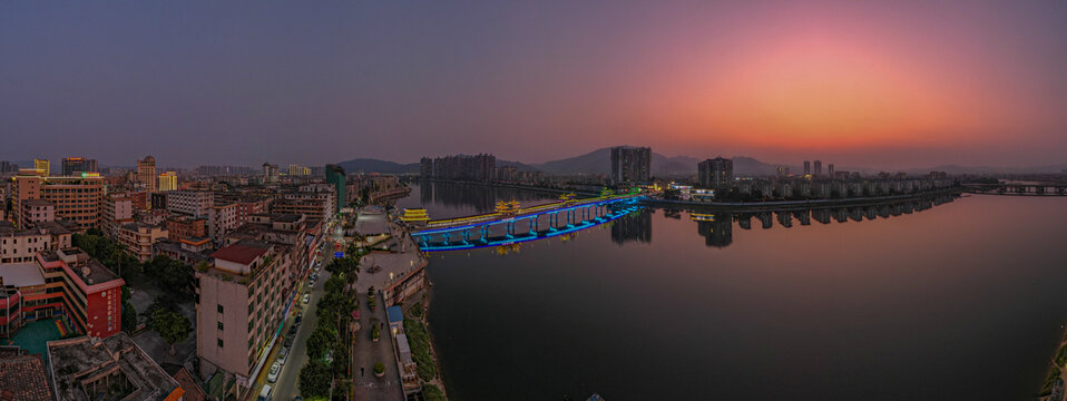 四会市夜景