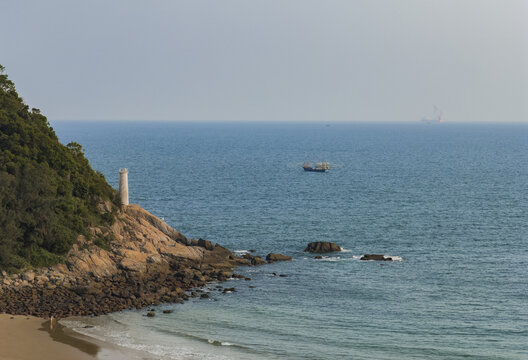 海边灯塔