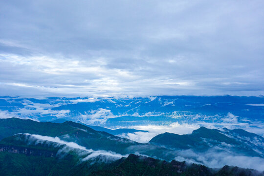 川西牛背山