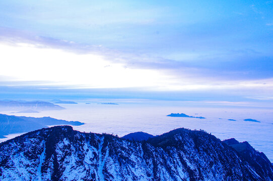 川西牛背山