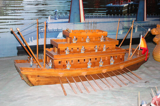 西汉木船模型