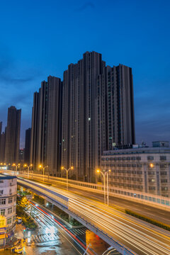 中国武汉城市道路夜景