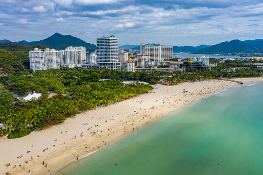 航拍海南三亚大东海旅游区海景