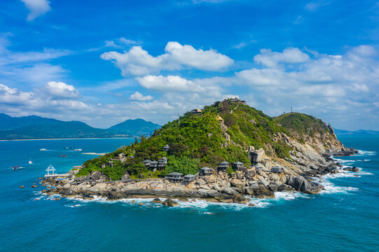 航拍海南陵水分界洲岛海边岩石