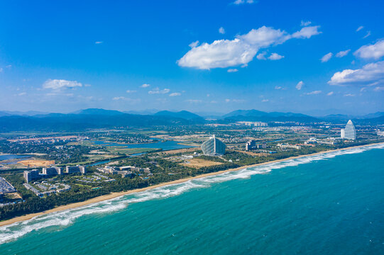 航拍海南三亚海棠湾旅游区