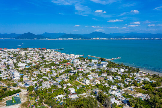 航拍海南三亚西岛渔村海岛民居