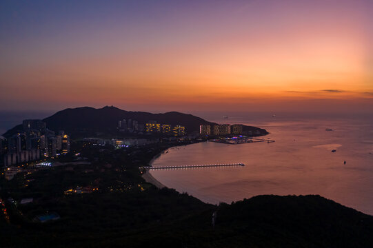 航拍海南三亚鹿回头半岛夜景