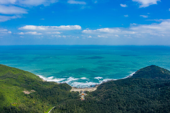 航拍海南文昌海湾铜鼓岭佛光寺