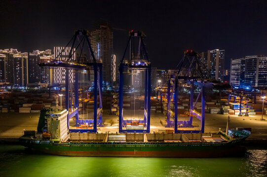 航拍海口港集装箱码头港口夜景