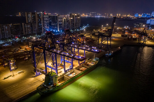 航拍海口港集装箱码头港口夜景