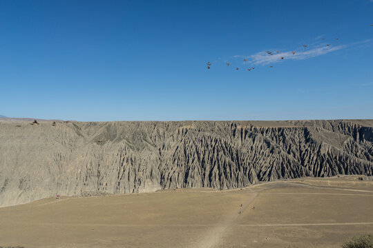 中国新疆独山子的戈壁大峡谷