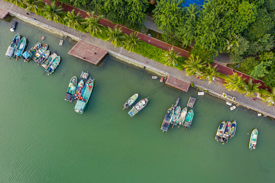 海口海甸溪渔船避风锚地小渔港