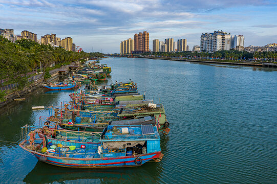 海口海甸溪渔船避风锚地小渔港