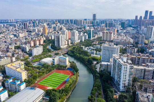 航拍海南海口美舍河城市内河