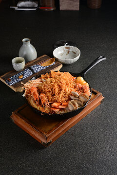 海鲜米条火锅