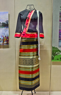 傣族傣族女装