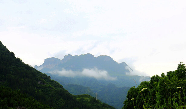 高山山峰云雾