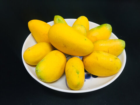 小台农芒摆盘