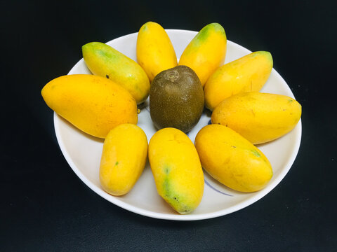 小台农芒摆盘