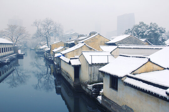 绍兴雪景江南民居广宁桥