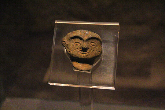 新石器时代人脸陶像