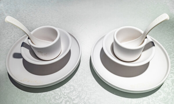 中式陶瓷餐具