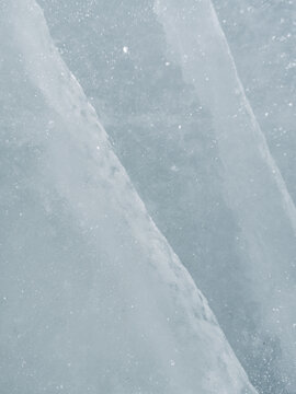 冰面冰层裂纹