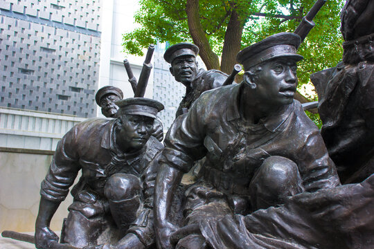 南昌起义人物铜像