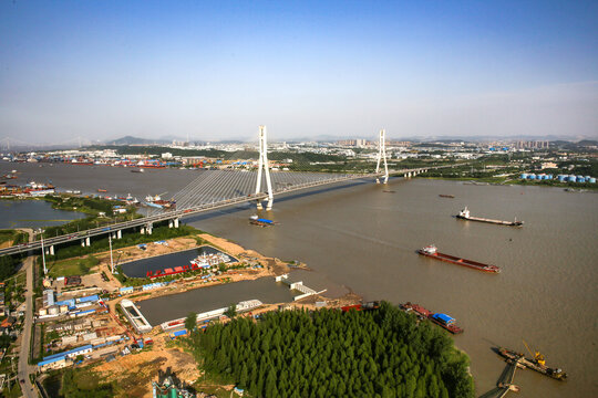航拍南京八卦洲长江大桥