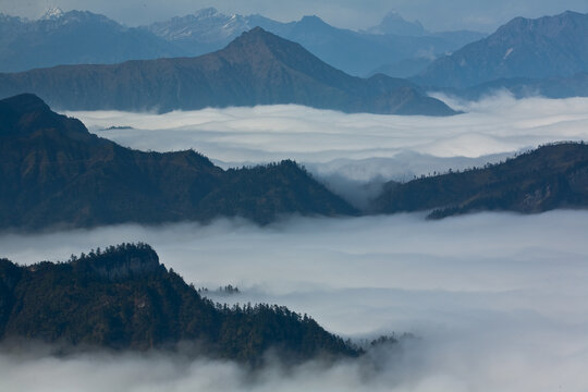 牛背山