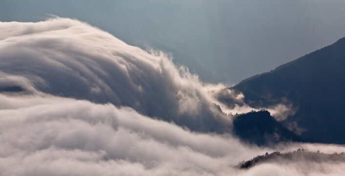 牛背山