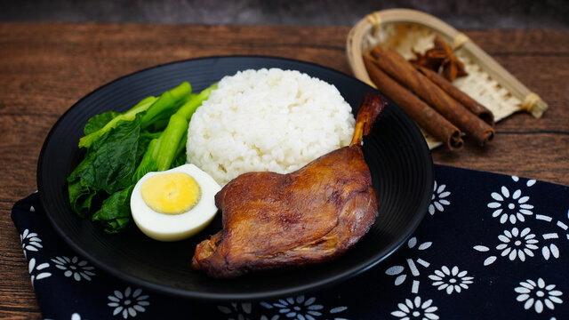 鸭腿饭