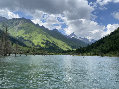 四姑娘山风景