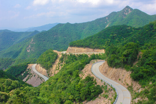 红岭盘山公路