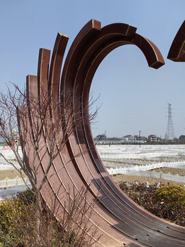 乡村旅游田间新浪潮雕塑