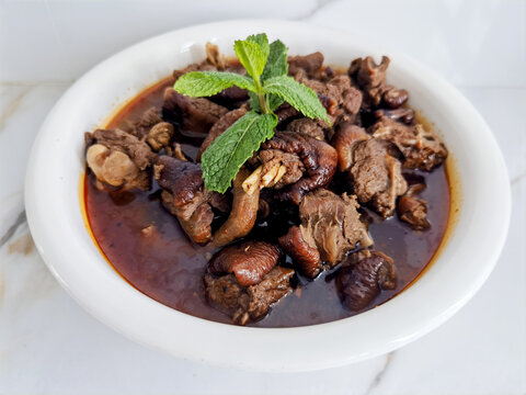 黄焖狗肉