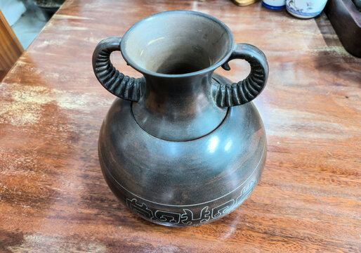 坭兴陶牛角茶叶罐