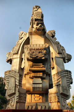 合肥环城公园的九狮广场主雕塑